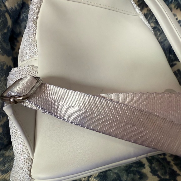 Disney White Sequin Bride Backpack with Interchangeable Bow - Picture 4 of 5